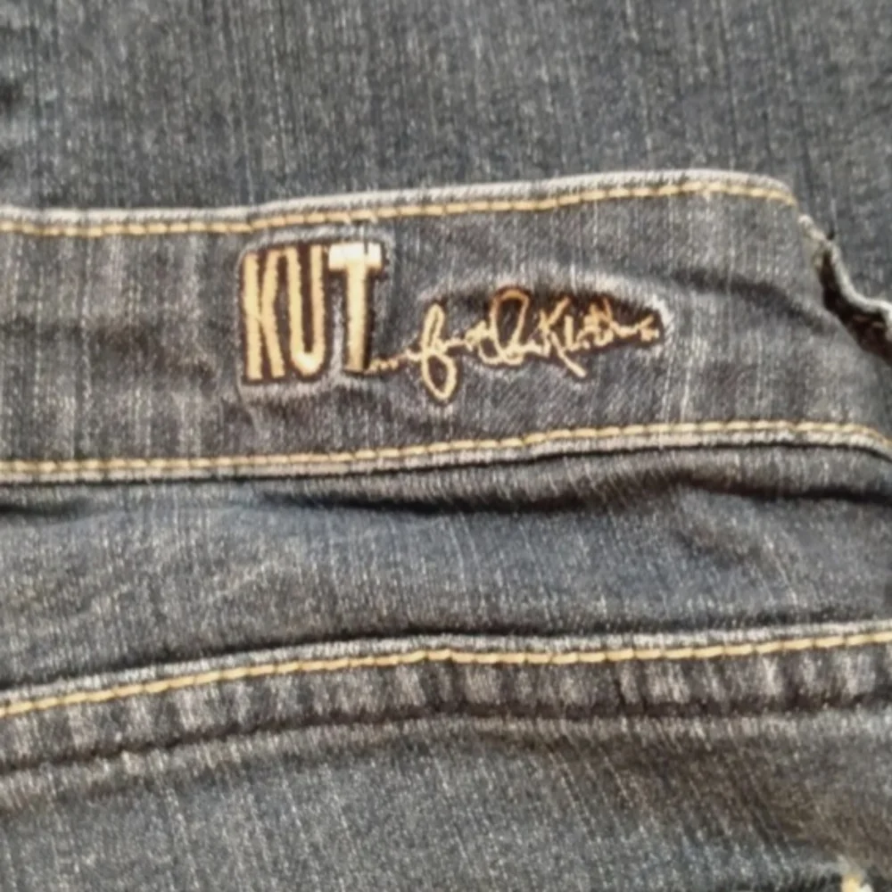 KUT FROM THE KLOTH CATHERINE BOYFRIEND JEANS SIZE 6